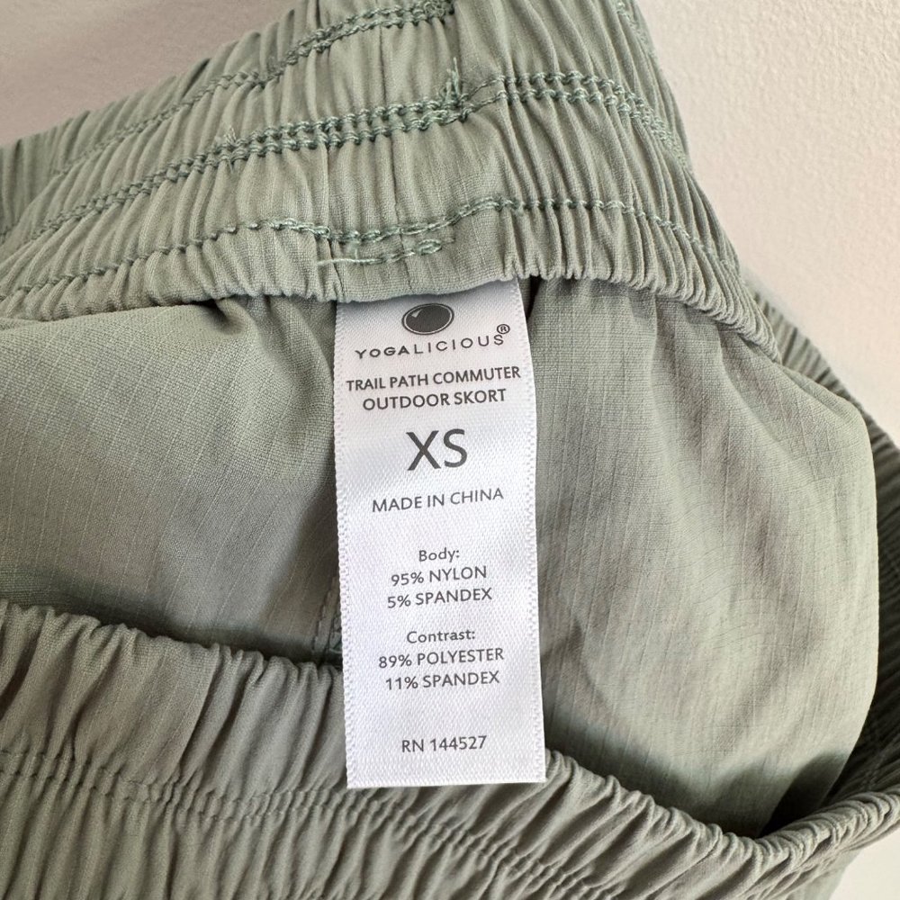 NEW Yogalicious Women's Commuter Outdoor Utility Skort Size XS - Picture 7 of 7